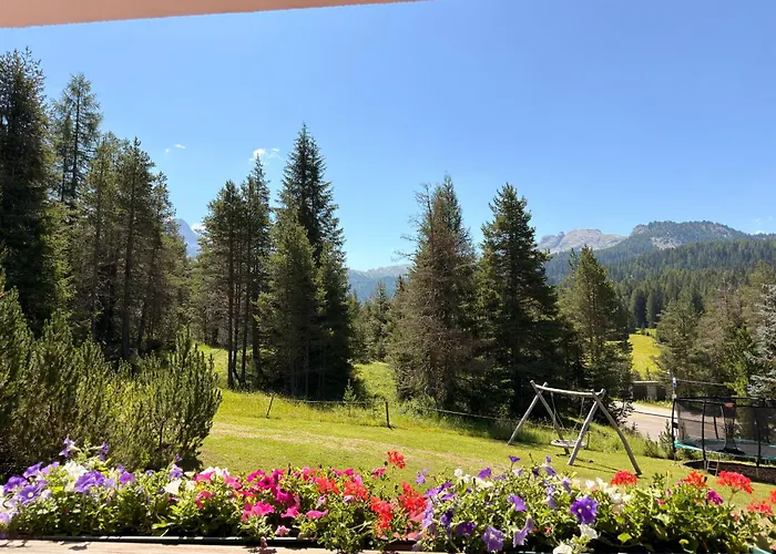 Hotel Ciasa Ai Pini
