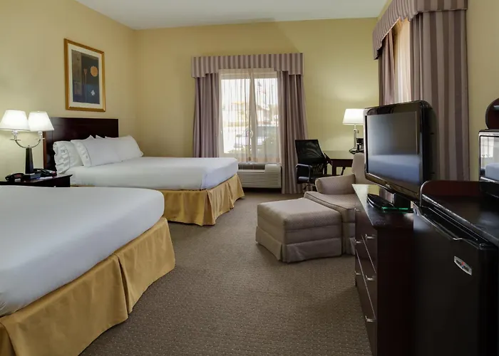 Holiday Inn Express & Suites Sebring By Ihg