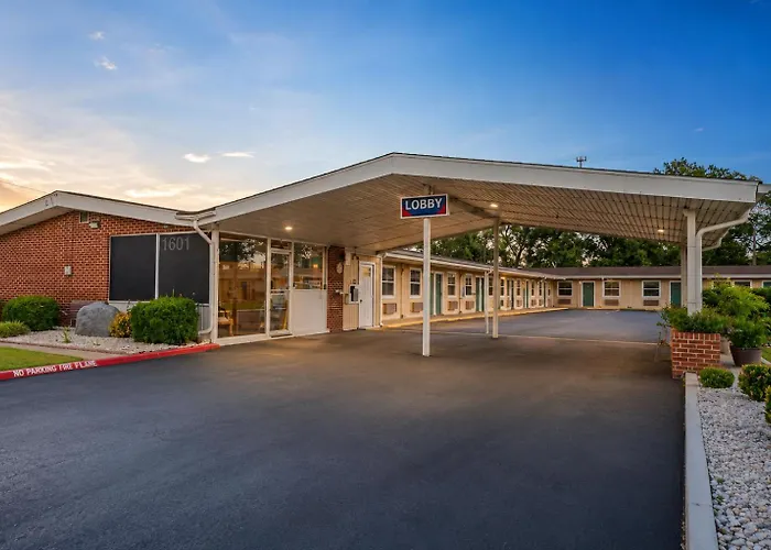 Guest Inn Rogers