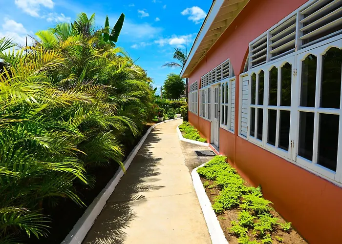 Shields Negril Villas