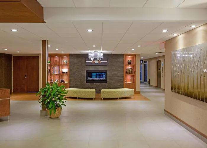 Holiday Inn Express Hotel & Suites Saint - Hyacinthe By Ihg