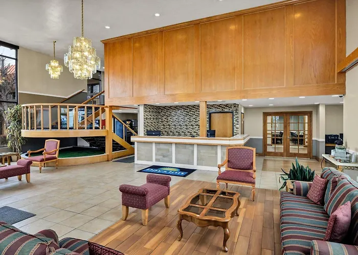 Days Inn & Suites By Wyndham Logan