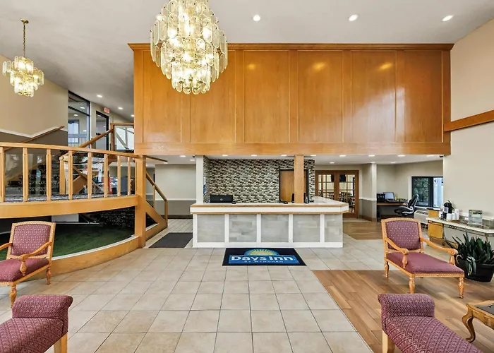 Days Inn & Suites By Wyndham Logan