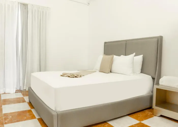 Hotel Checkin El Cortecito Beach