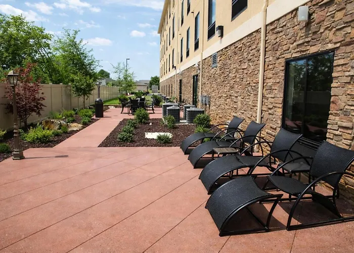 Holiday Inn Express & Suites - Huntsville Airport By Ihg