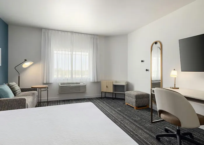 Towneplace Suites By Marriott Minot