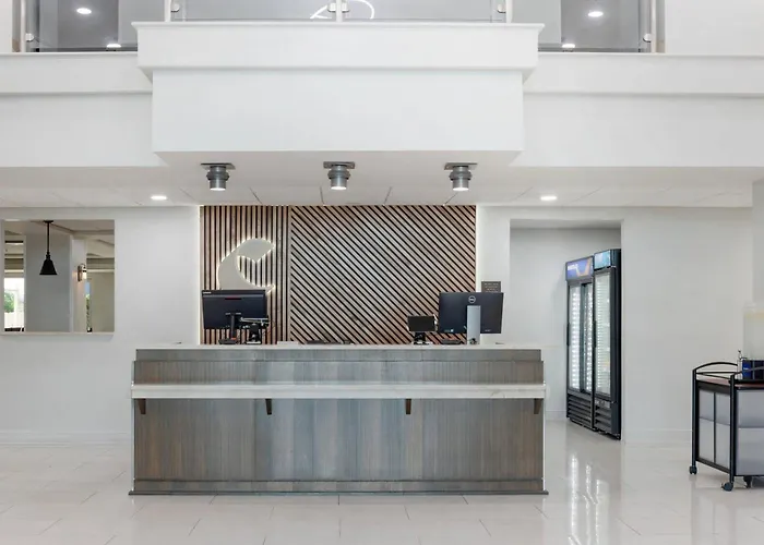 Comfort Inn & Suites New Orleans Airport North Kenner