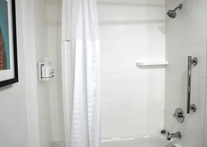 La Quinta Inn & Suites By Wyndham Auburn - University Area