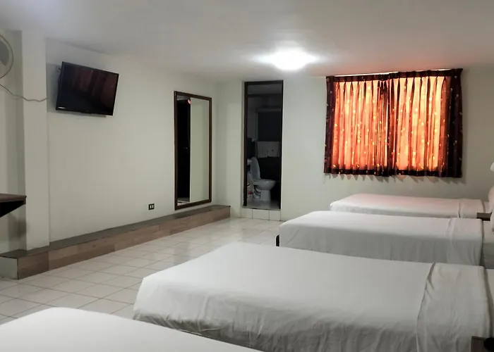 Hotel Alexander Trujillo