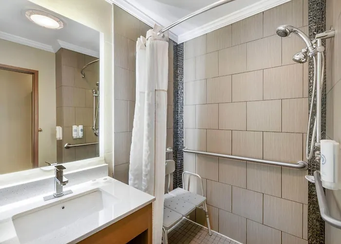 Comfort Inn & Suites Butler