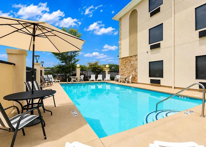 Quality Inn & Suites Malvern
