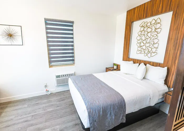 Urban Boutique Hotel- Little Italy, Downtown San Diego