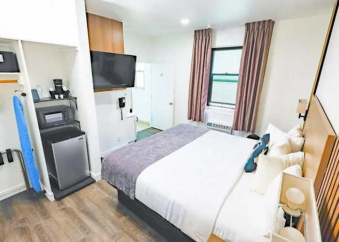 Urban Boutique Hotel- Little Italy, Downtown San Diego