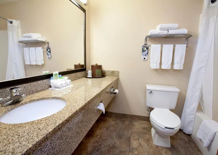 Holiday Inn Express Jamestown By Ihg
