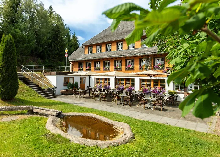 Hotel Zum Löwen - Unteres Wirtshaus Titisee-Neustadt