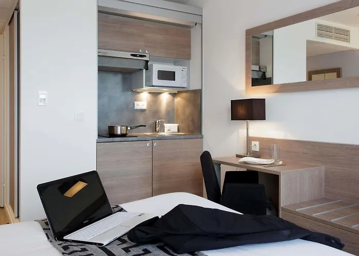 Tulip Inn Massy Palaiseau - Residence