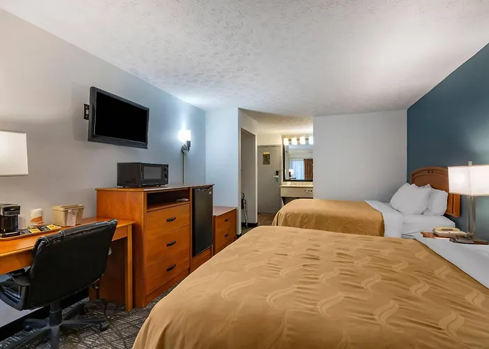 Quality Inn Austintown-Youngstown West