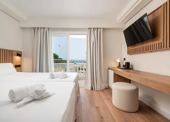 Welikehotel Triton Beach (Adults Only)
