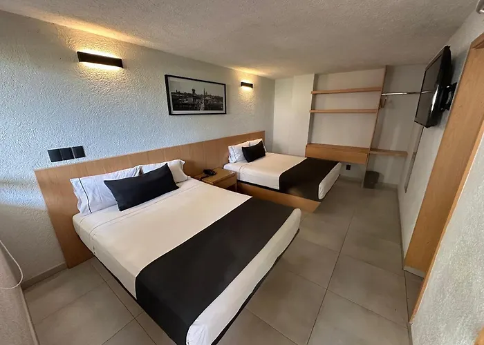 Hotel Emperador centro Guadalajara y Remodelado