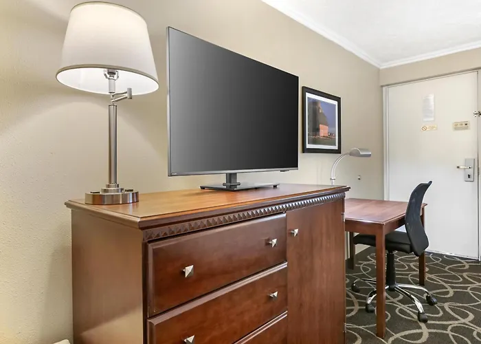 Best Western Plus Burley Inn & Convention Center