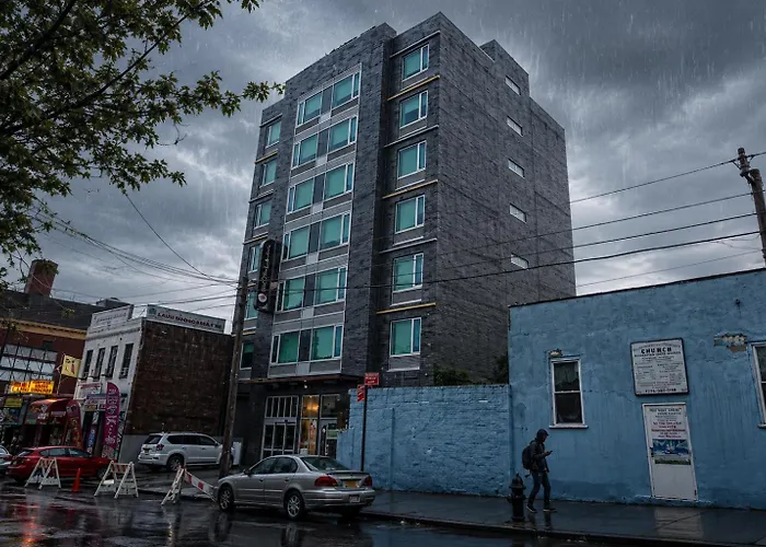 Umbrella Hotel Bronx New York