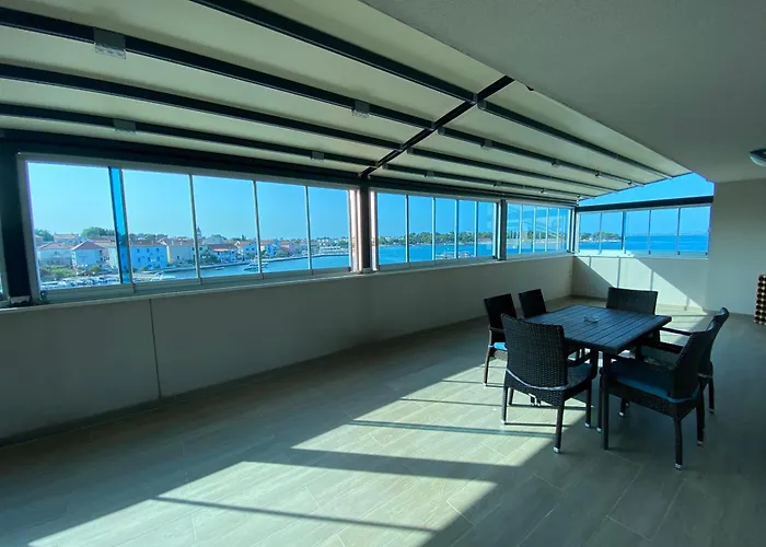 Hotel Petrcane