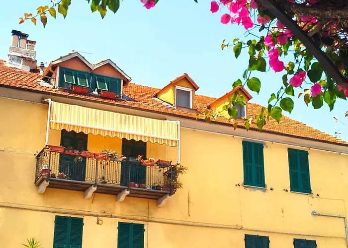 Perla Nera Guesthouse Imperia