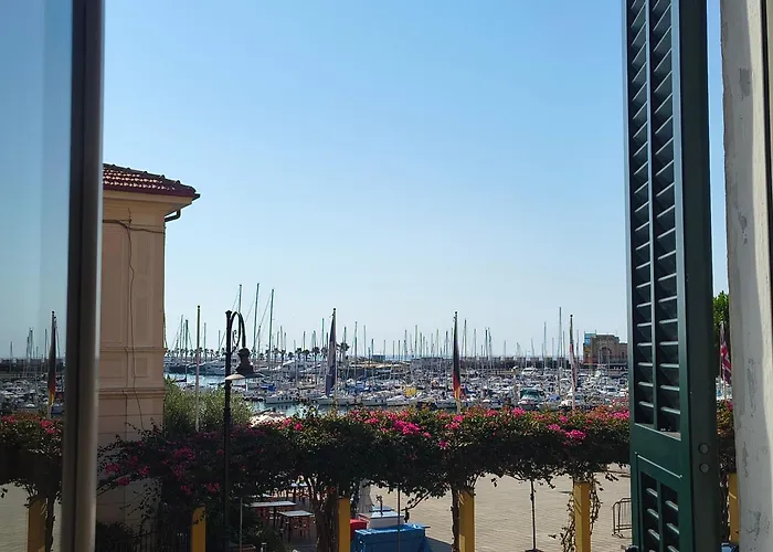Perla Nera Guesthouse Imperia
