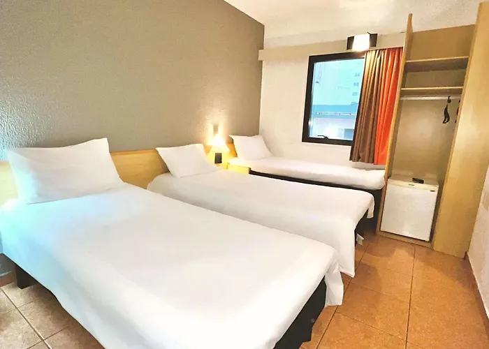 Ibis Santos Gonzaga Praia