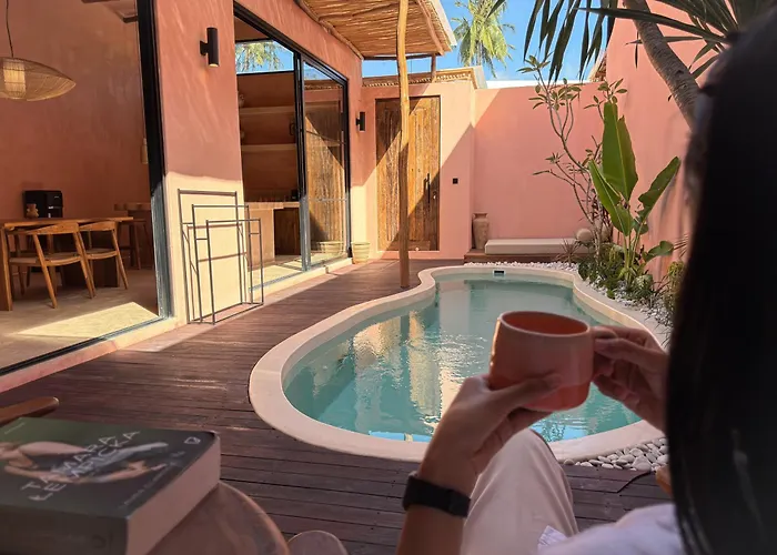 Rascals Hotel - Adults Only