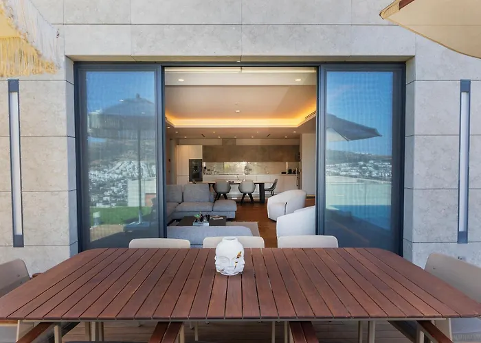 Mare Deluxe Residences & Villas