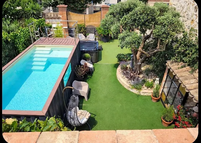 VILLA ARTEMIA Maison vigneronne - chambre d hôtes-B&B-piscine et spa Sigean