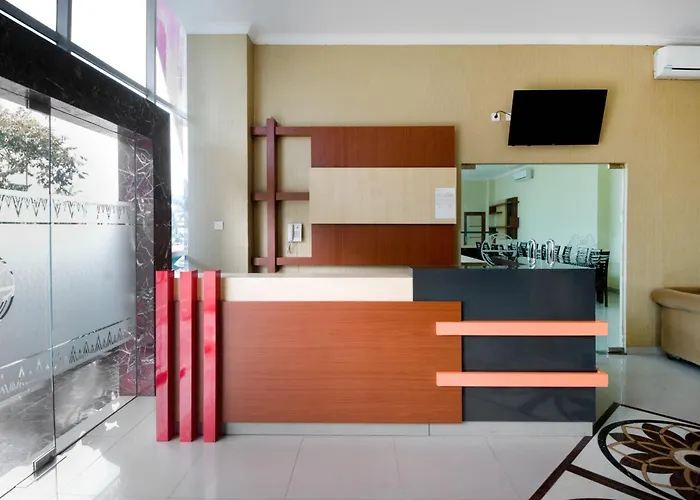 Collection O 3431 Hotel Alpha Bandara