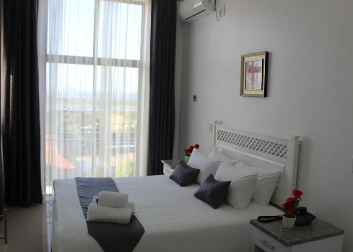 Royal Ushaka Hotel Morningside