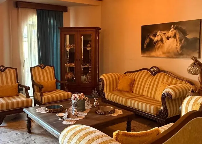 Grand Uchisar Hotel