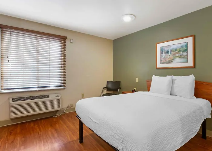Extended Stay America Select Suites - Indianapolis - Greenwood