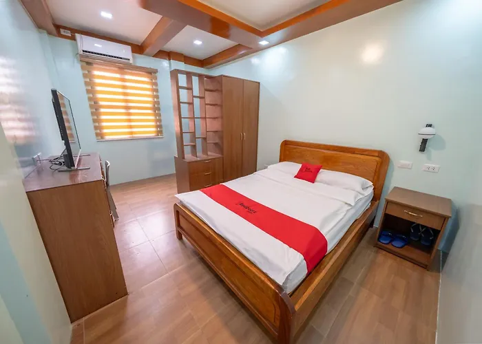 Reddoorz @ Alquiza Residences Paranaque