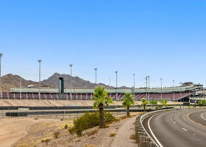 Holiday Inn Express & Suites Phoenix West - Tolleson By Ihg