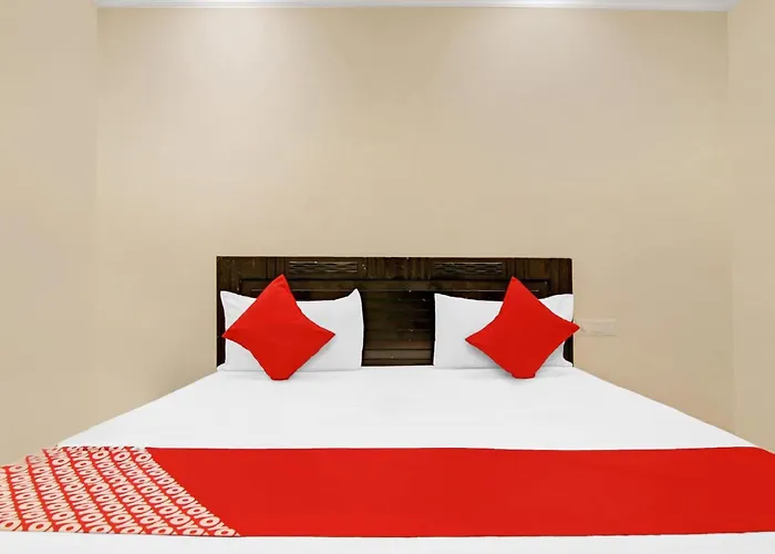 Hotel O Vibhu Residency Near Noida Sector 81 Metro Station