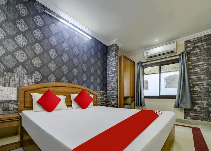 Oyo Flagship 81248 Hotel Satya Vilas