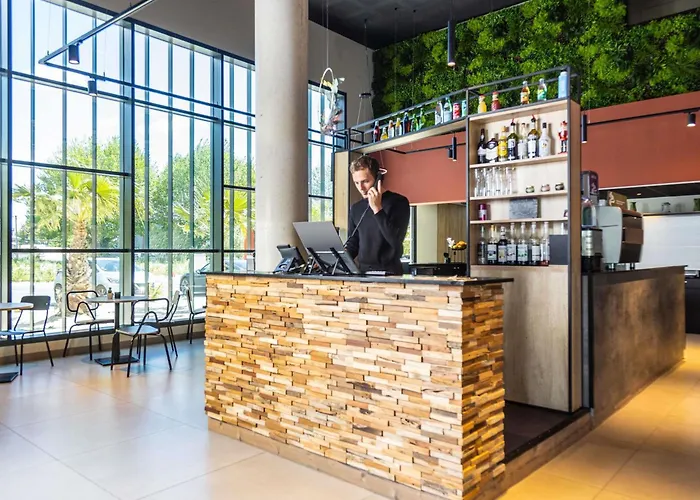 Hotel Ibis Marseille Marignane Technopole