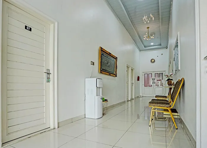 Oyo 92708 Hotel Mufasa Syariah