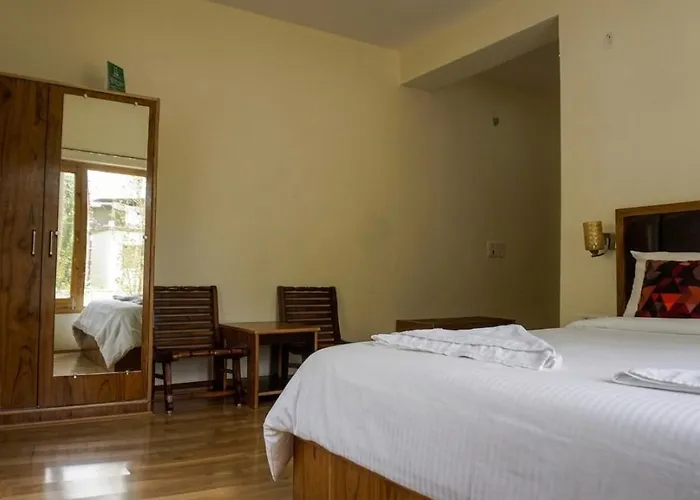 Green View Hotel