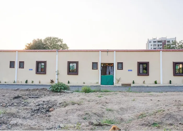 Hotel O Mango Tree Lodging