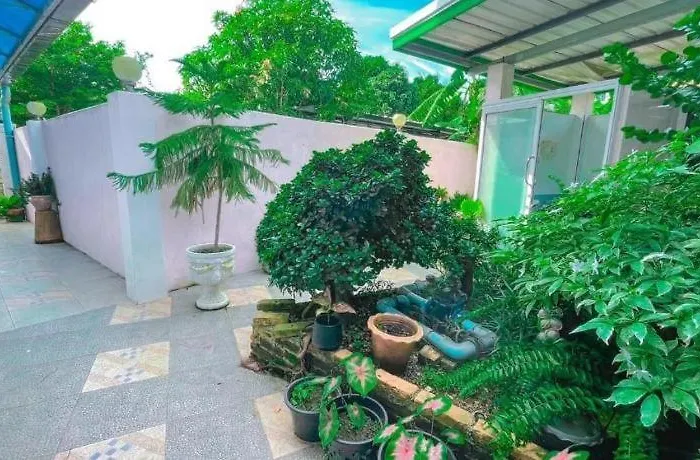 The Linux Garden Hotel
