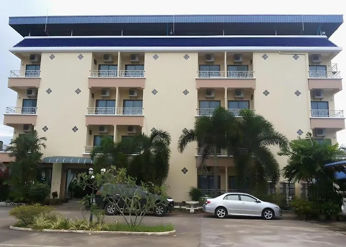 Ritzy House Hotel