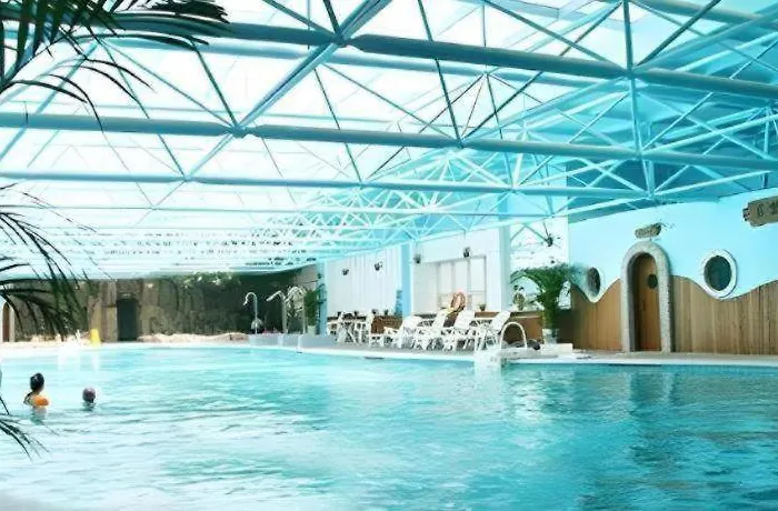 Jinan Yuquan Simpson Hotel