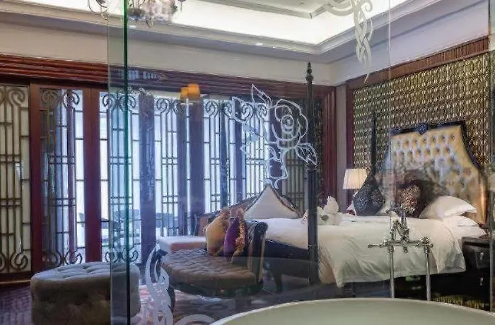 Eden Club House
