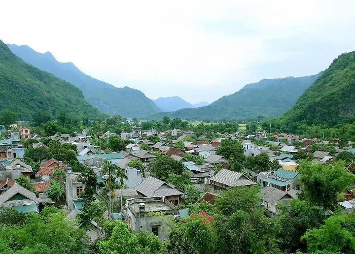 Ngoc Bach Hotel