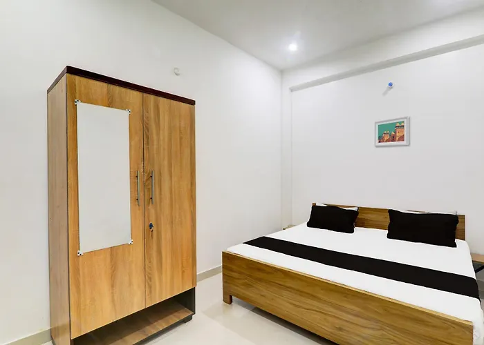 Hotel O Shukla Heritage Inn